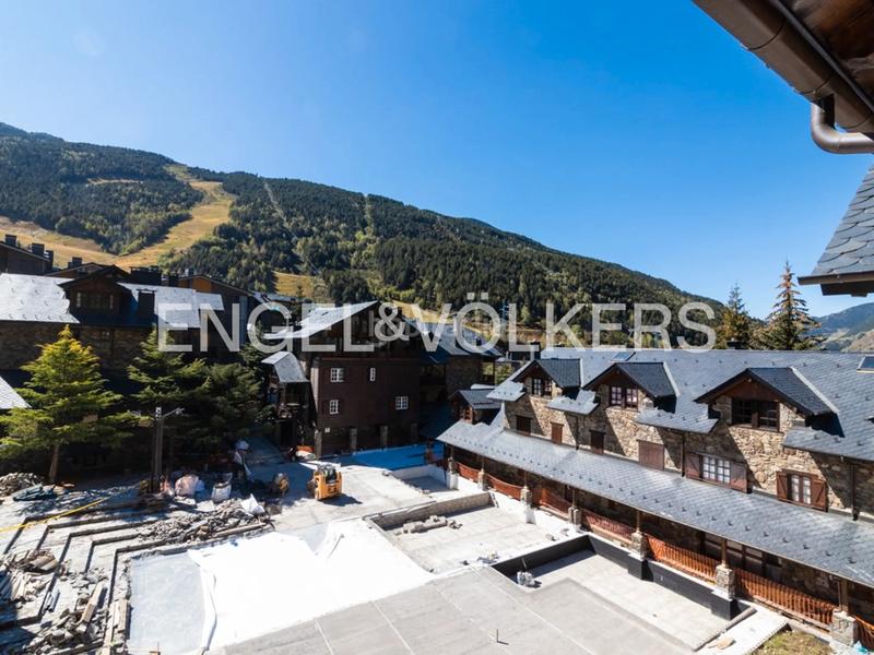 Foto a63b31c4-9d92-47b2-861d-6fc2b6a06dcb. Etagenwohnung mit kamin parking in El Tarter Canillo