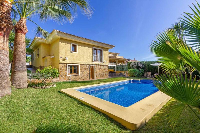 Foto b57cd2ae-1b8c-44e1-8997-5e8f1a1dd1d0. Casa amb calefacció piscina a El Tossal-Bello Horizonte Nucia (la)
