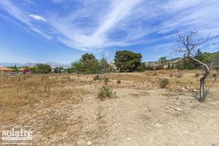 Wohngrundstück in Sierra Helada. Parcela en una zona exclusiva de benidorm