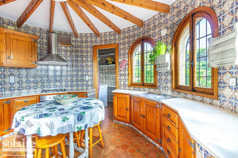 Foto 8a3e6fa9-da22-4142-a9b5-5a0d7d69a18d. Haus mit pool in Altea ciudad Altea