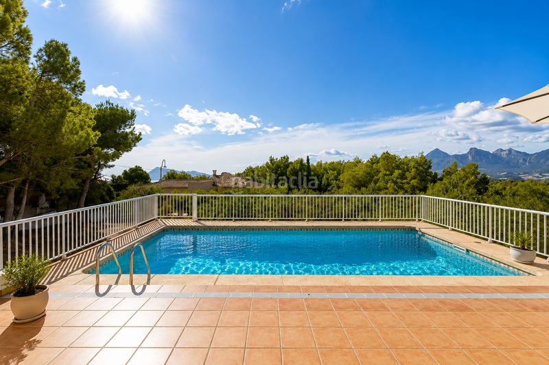 Foto 86cde246-115f-4afb-89b8-91488e57584b. Casa amb calefacció piscina a Altea la vella Altea