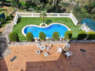 Xalet  Selva. Impecable casa de 3 plantas, con 6 dormitorios, 3 baños, piscina