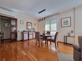 Flat  Papa pius xi. Impecable piso de obra seminueva en creu alta, con 4 dormitorios
