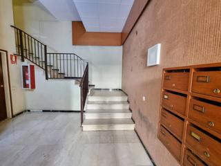 Appartement  Amadeu vives. Fantástico piso totalmente adaptado con 3 dormitorios, gran salo