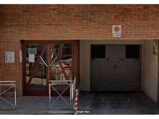 Aparcament cotxe a Calle Segimon
