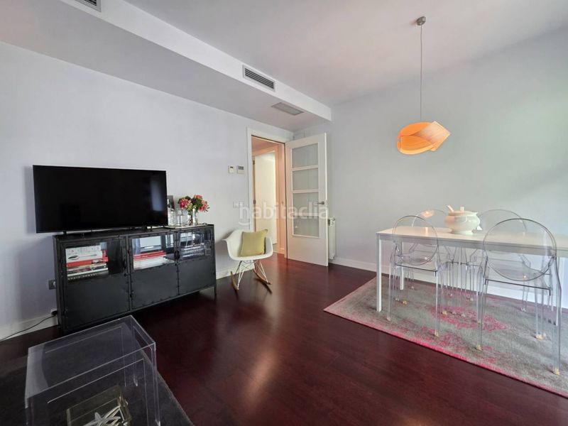 Foto aa8e59c9-ae46-4e21-a73b-799850c9e788. Pis amb calefacció aparcament a La Nova Esquerra de l´Eixample Barcelona