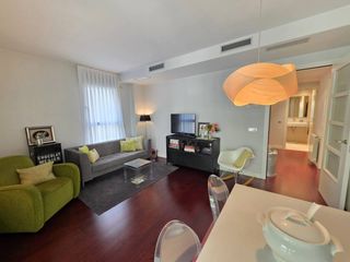 Apartament  Calle parís. Exclusiva vivienda seminueva en el eixample, junto a las piscina