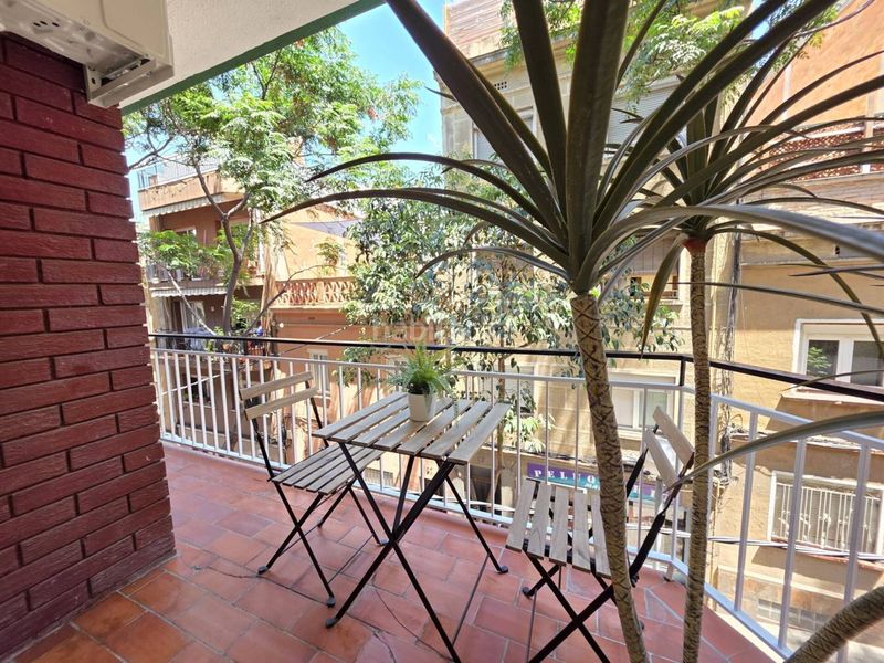 Foto aed90699-32ed-40b8-9893-df259c9143b6. Pis a Carmel Barcelona