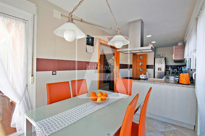 Foto 7d12664d-455f-47be-90c8-8c60e9bac552. Chalet mit heizung parking pool in Pueblo Calp