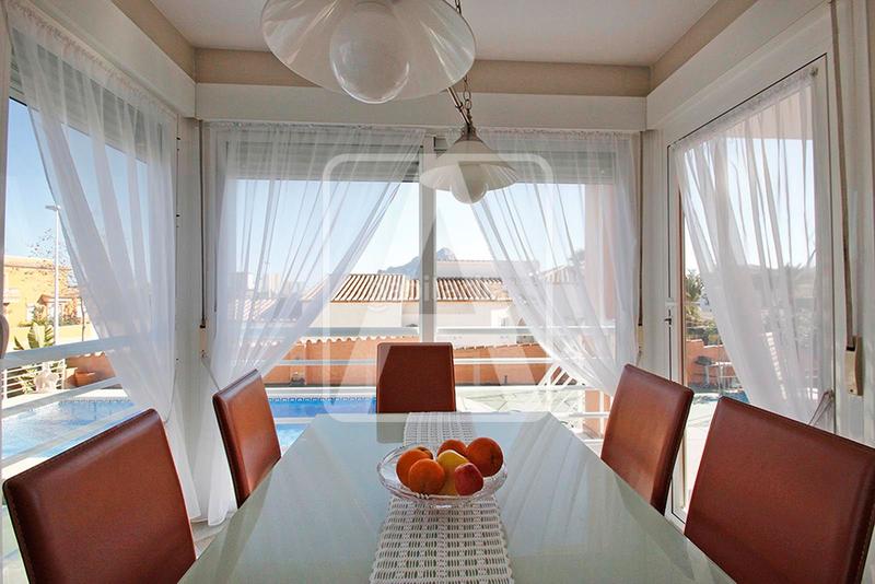 Foto af85b7db-fe99-45ce-9915-65d54f5fdb89. Chalet mit heizung parking pool in Pueblo Calp