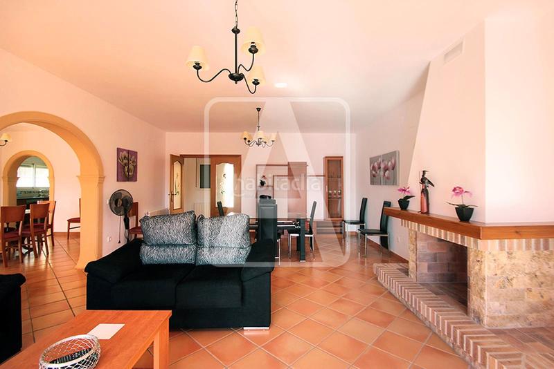 Foto 0c685fa1-c89b-4eb8-94d0-8d7c8f7caada. Chalet con riscaldamento parcheggio piscina in Pueblo Calp