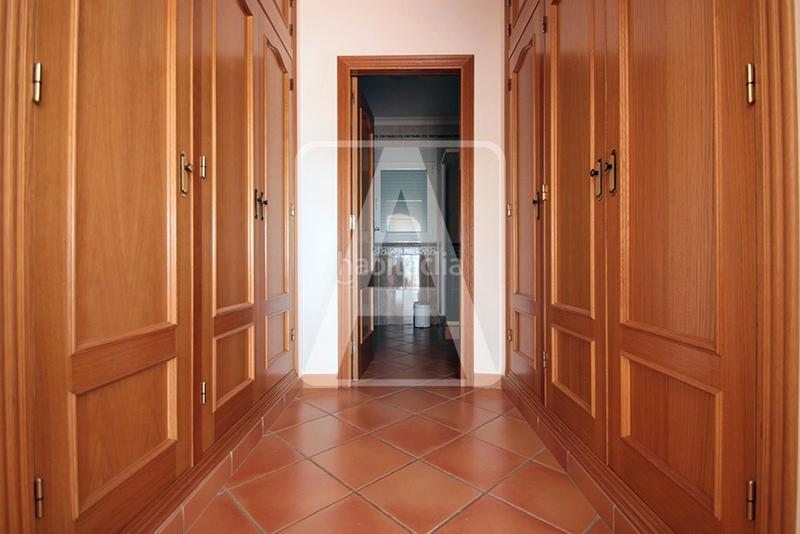 Foto a2fe89ec-af11-4805-b982-bd7b227479a0. Chalet con riscaldamento parcheggio piscina in Pueblo Calp