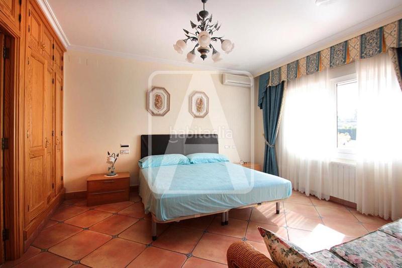 Foto 62597bcc-a7ff-44b0-bdce-c326bf92b8a5. Xalet amb calefacció aparcament piscina a Benissa pueblo Benissa