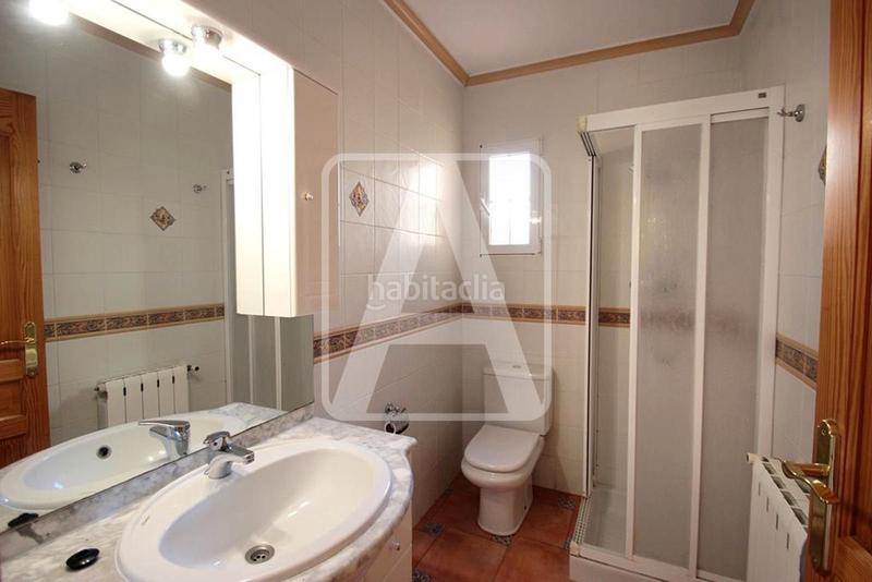 Foto b98ad88f-0086-4f21-8f75-7ad13ff545a9. Xalet amb calefacció aparcament piscina a Benissa pueblo Benissa