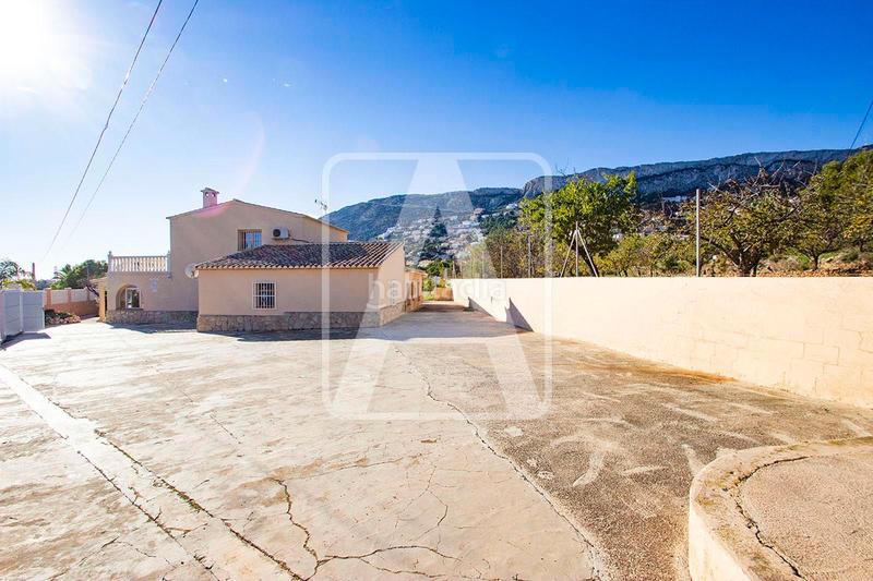 Foto 24323785-47d8-47fe-b6bc-6417ced2388c. Xalet amb calefacció aparcament piscina a Pueblo Calp