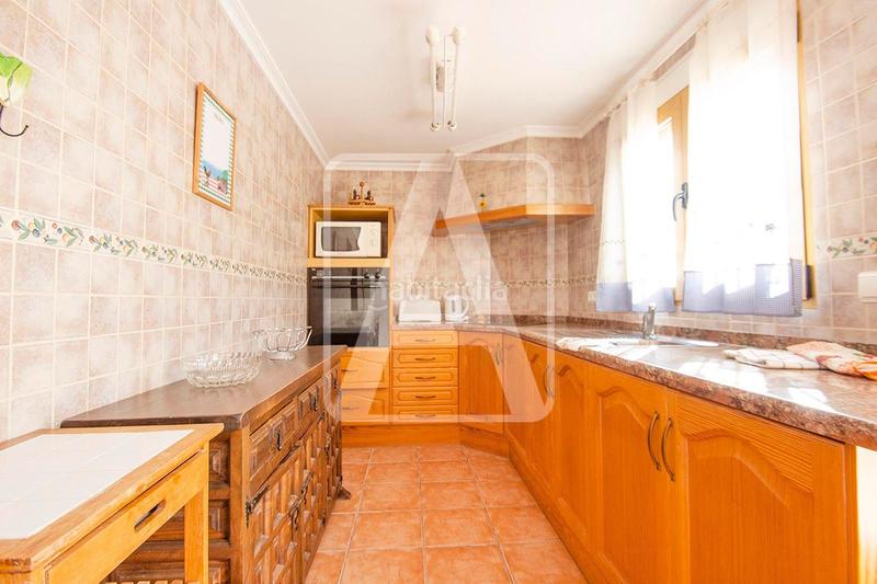 Foto 86f485e3-52d1-4045-bb0b-cb8222b6bcad. Xalet amb calefacció aparcament piscina a Pueblo Calp