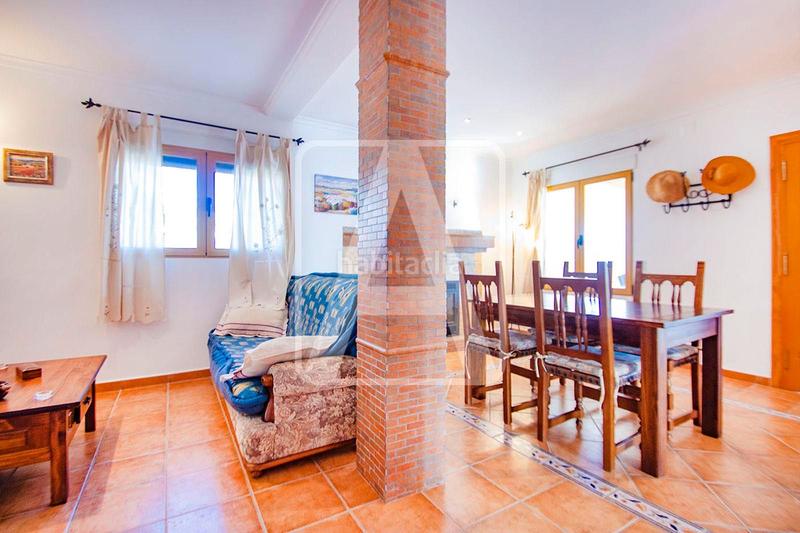 Foto a005e0a1-6e87-4c51-b099-22392fb2d345. Xalet amb calefacció aparcament piscina a Pueblo Calp