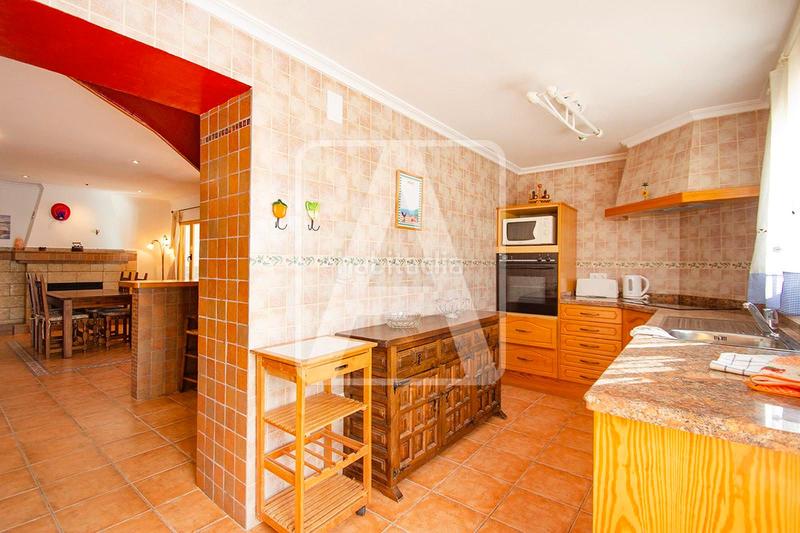 Foto e9ddf70f-2de3-4e99-89f8-fc316dc6b24f. Xalet amb calefacció aparcament piscina a Pueblo Calp