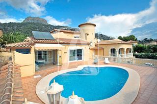 Xalet a Canuta. Villa en venta en calpe, canuta