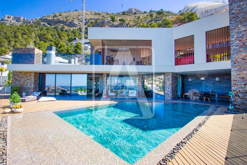 Foto 8f4cd26f-d5cc-4ee7-8eeb-d97bf88cf22f. Chalet villa en venta en Altea hills Altea