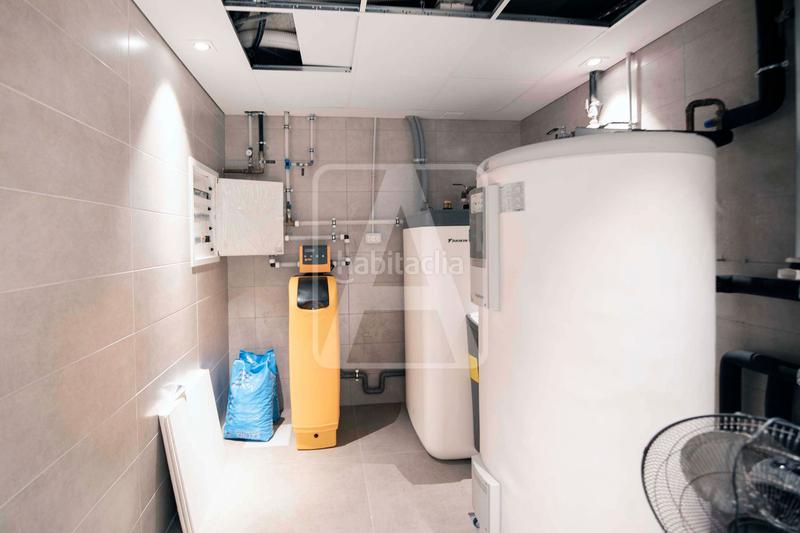 Foto 7ac54990-48b3-437a-9b31-5fd7c61ae091. Xalet amb calefacció piscina a Mascarat Altea