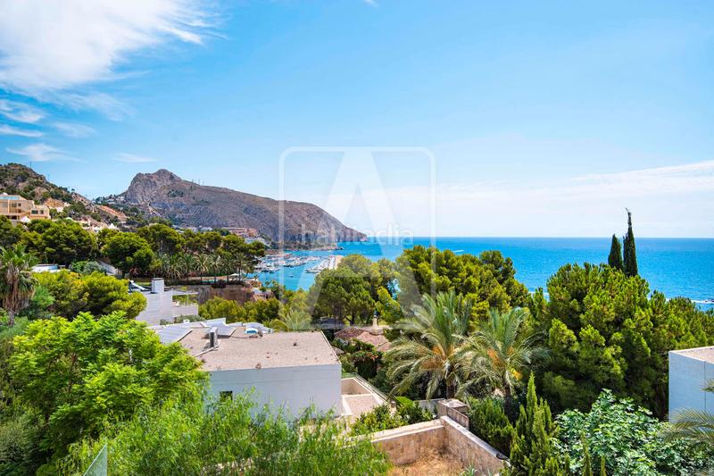 Foto 82824806-185f-4204-be3f-18ddb94c9095. Xalet amb calefacció piscina a Mascarat Altea