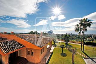 Xalet a Pueblo. Villa en venta en calpe, garduix