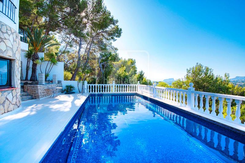 Foto a51b3d28-ec0b-409b-988f-ead288380e40. Chalet with heating pool in Paichi Moraira