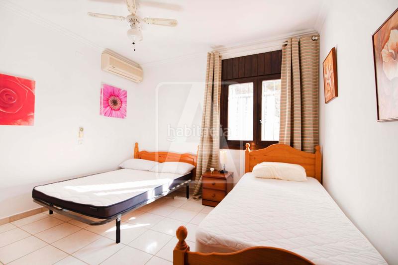 Foto d2f6bf2a-f666-4618-9082-7b9883a025dd. Chalet with heating pool in Paichi Moraira