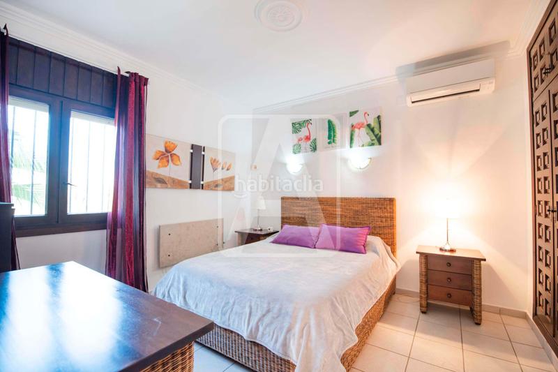 Foto ecb821e3-1a0c-4d9b-97e2-f1ef5f4904de. Chalet with heating pool in Paichi Moraira