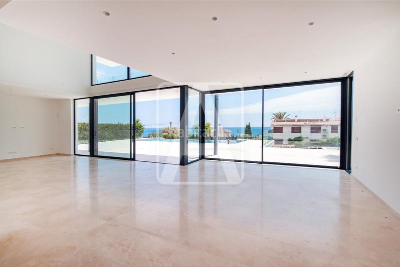 Foto 628a8627-85d8-4315-8484-11e910b2d396. Xalet amb calefacció aparcament piscina a Pueblo Calp