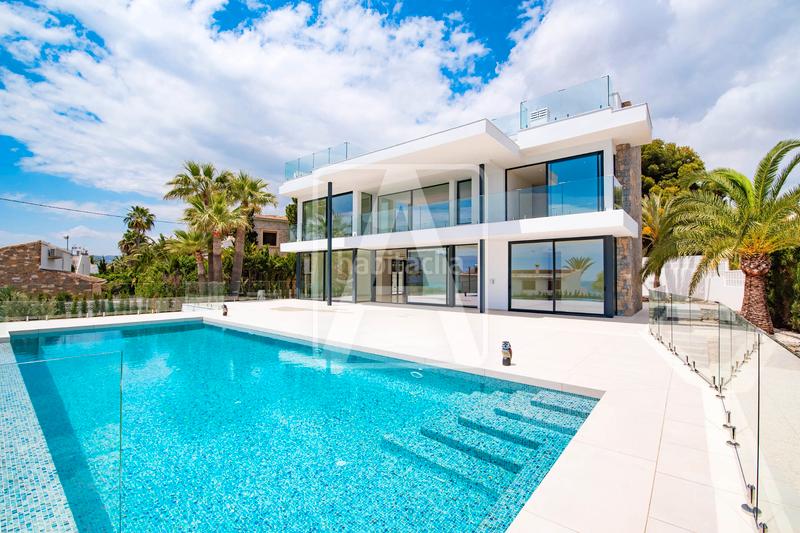 Foto ab0a7581-6b32-4aa3-b16e-04b1fe1509e3. Xalet amb calefacció aparcament piscina a Pueblo Calp