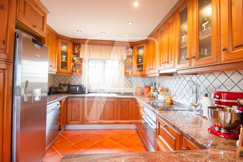 Foto 8354fb4a-7ae2-4f6e-b60a-df4c7aa9bf0d. Xalet amb calefacció aparcament piscina a Benissa pueblo Benissa