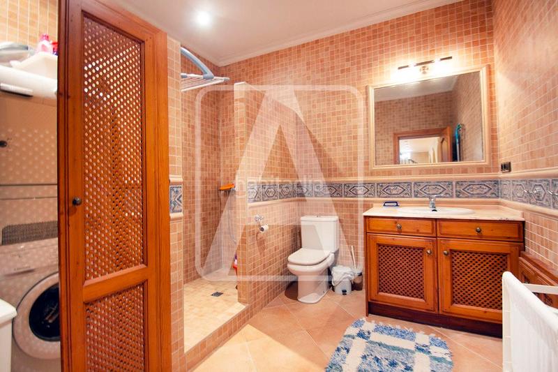 Foto bbfbd646-8526-4855-9f4d-630cbb1deb4f. Xalet amb calefacció aparcament piscina a Benissa pueblo Benissa