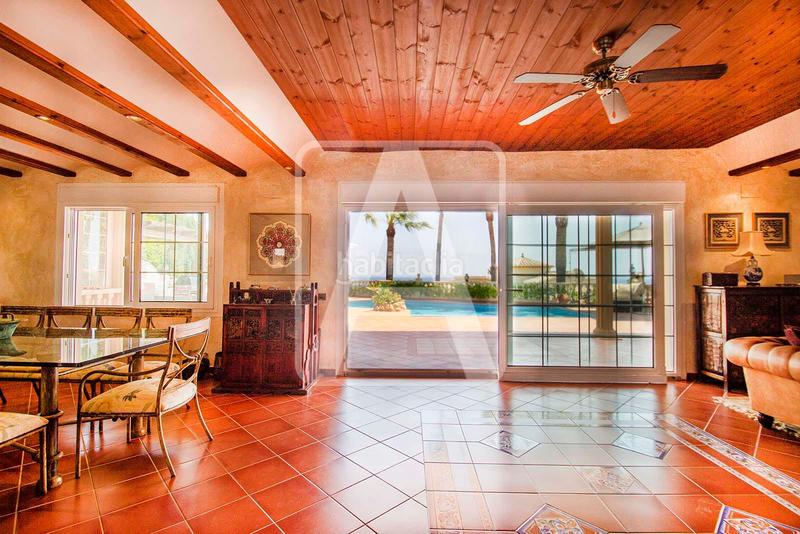 Foto bf8f2e5a-e345-41b5-8bca-aa631beae4b1. Xalet amb calefacció aparcament piscina a Benissa pueblo Benissa