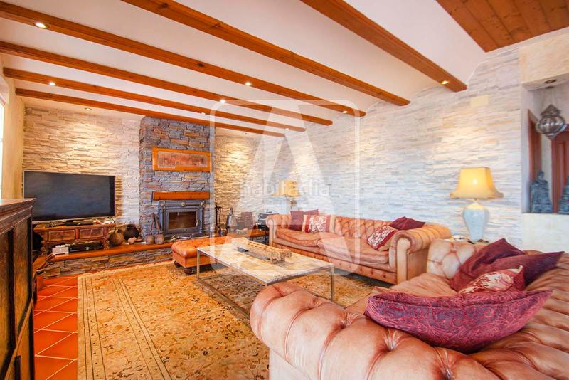 Foto e60881cb-67b4-41e8-800f-bccadc970300. Xalet amb calefacció aparcament piscina a Benissa pueblo Benissa