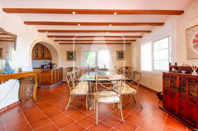 Foto f5a8776f-37dc-42ba-bf35-64b37c254d40. Xalet amb calefacció aparcament piscina a Benissa pueblo Benissa