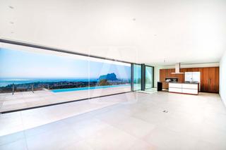 Xalet a La Fustera. Villa en venta en benissa