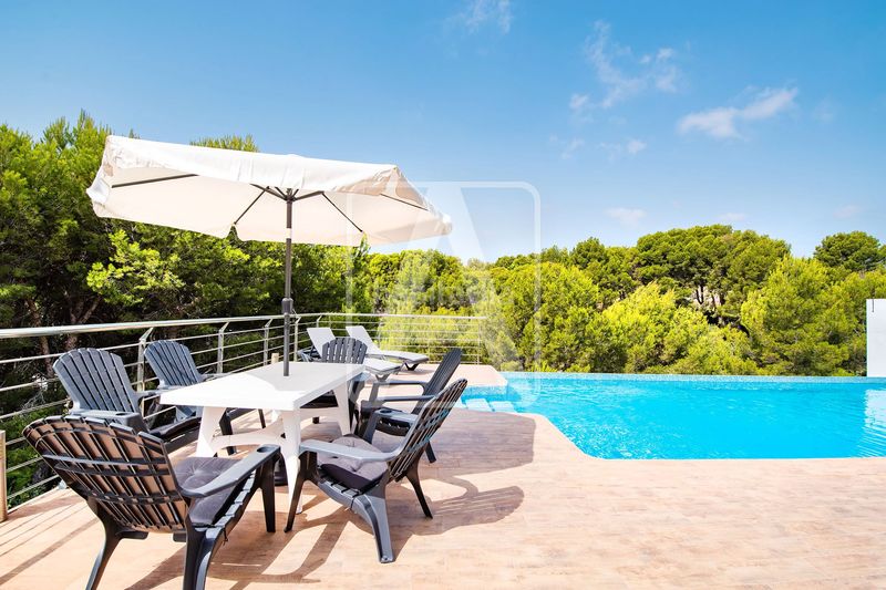 Foto a55e2f70-a442-42d1-985b-64e163107f58. Xalet amb calefacció piscina a Altea la vella Altea