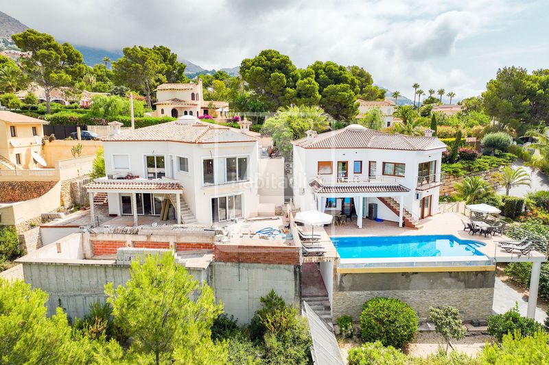 Foto f8fe4e44-7b81-42ad-b03e-f5e678ea9dee. Xalet amb calefacció piscina a Altea la vella Altea