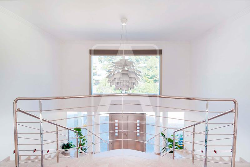 Foto 80482c7d-3e64-4814-ab5e-691c343f84b0. Xalet amb calefacció piscina a La Fustera Benissa