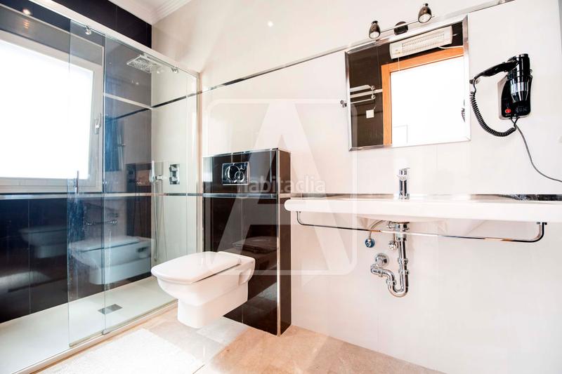 Foto a4379f3b-e604-4a45-8422-14d3f8647583. Xalet amb calefacció piscina a La Fustera Benissa