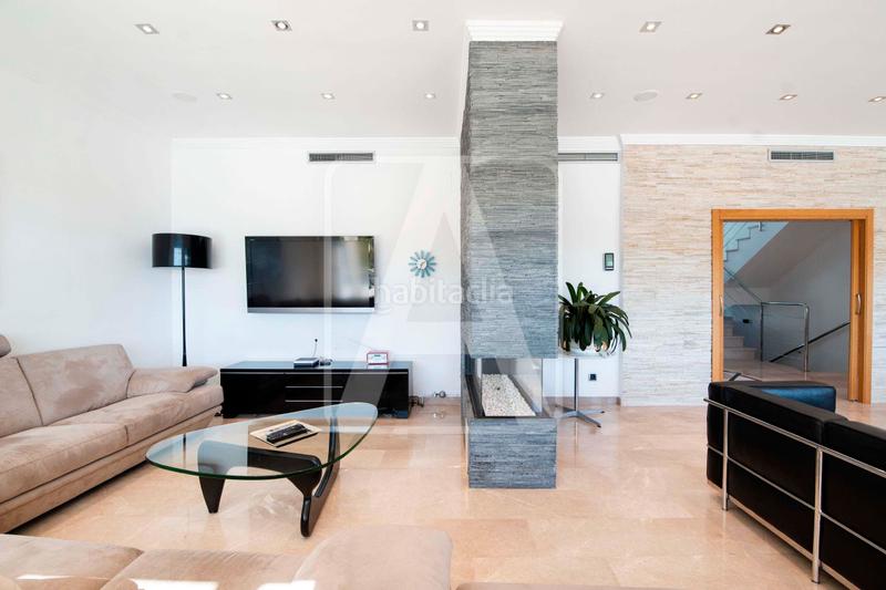 Foto db9a2603-fa73-48c1-bcc4-6ec52ee1ba17. Xalet amb calefacció piscina a La Fustera Benissa