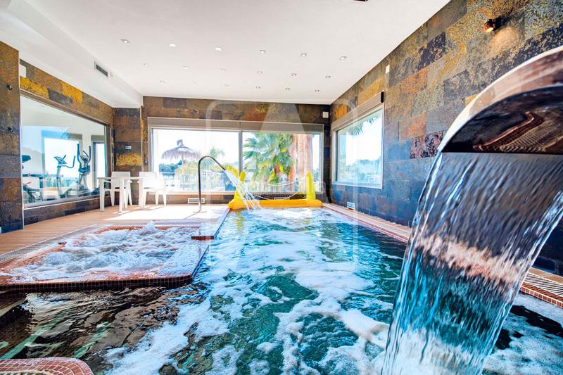 Foto dd7e74c5-ed8c-419f-9f5a-6ea8dcce327f. Xalet amb calefacció piscina a La Fustera Benissa