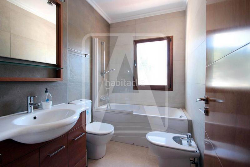 Foto b3caa867-47be-4efc-a590-8481c1960766. Xalet amb calefacció aparcament piscina a Pinar de Advocat-Cometa Moraira