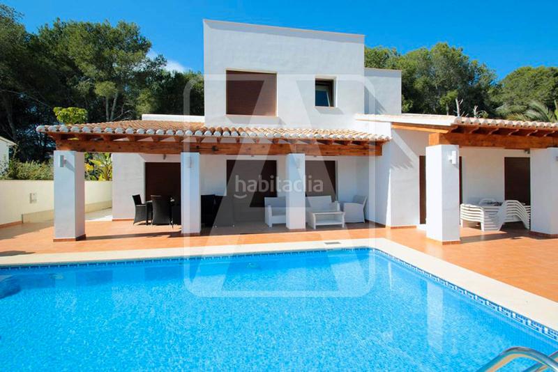 Foto be139a05-fb97-4886-af5e-41a5e9c1f453. Xalet amb calefacció aparcament piscina a Pinar de Advocat-Cometa Moraira