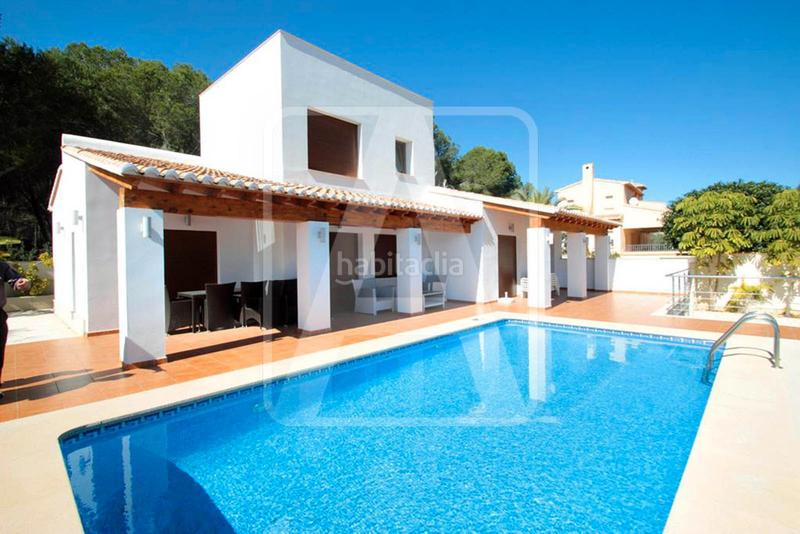 Foto da83163d-615e-44dc-be45-0de55c33ec07. Xalet amb calefacció aparcament piscina a Pinar de Advocat-Cometa Moraira