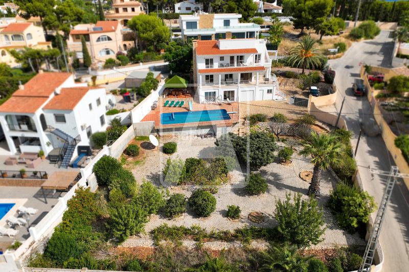 Foto aa993512-7633-4d94-a7bb-ed6725ff1352. Xalet amb calefacció aparcament piscina a Carrió - La Merced - Los Pinos Calp