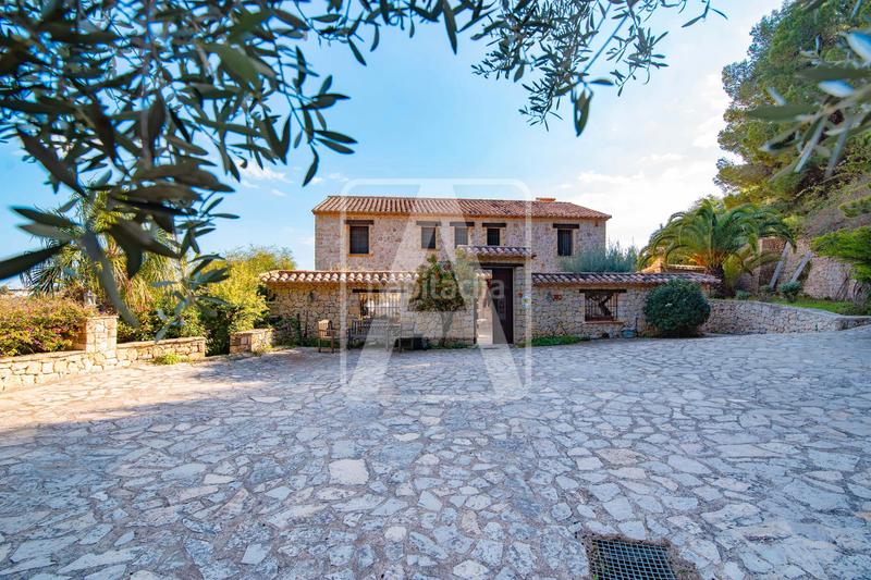 Foto 4def11f3-12d8-4b22-8212-bf5f75165286. Xalet amb calefacció aparcament piscina a Benissa pueblo Benissa