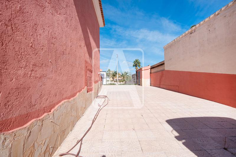 Foto 7c783db4-bf75-4393-9aea-f1a140206475. Chalet villa en venta e, la merced en Carrió - La Merced - Los Pinos Calp